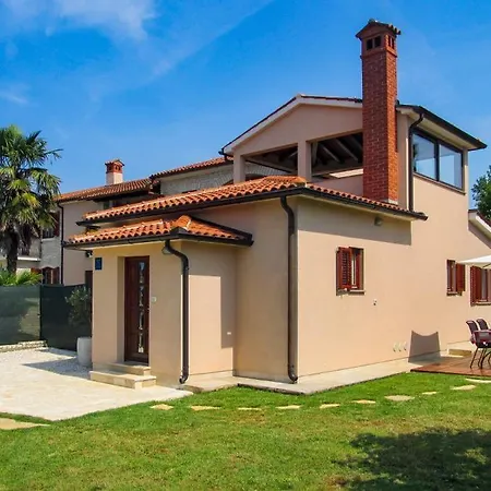 Elvin Villa Galizana
